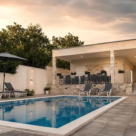Blanco Villa Mostar